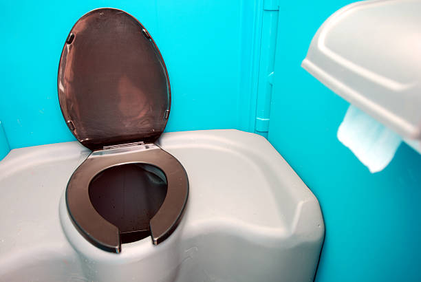 Portable Toilet Options We Offer in Kenilworth, IL